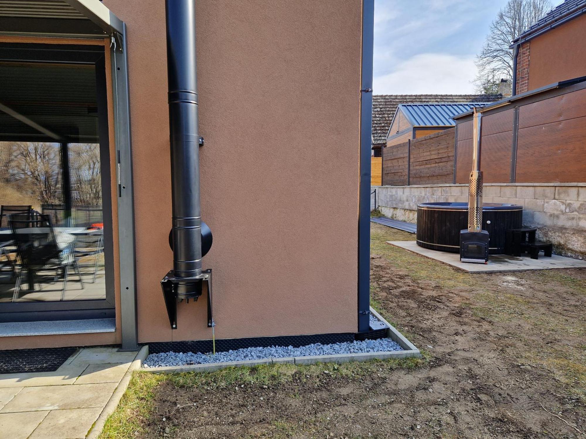 Relax Vila Lipno- apartmán v podkroví u pláže Windy Point Černá v Pošumaví Exteriér fotografie