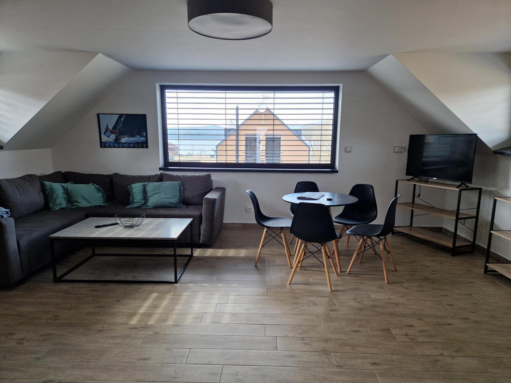 Relax Vila Lipno- apartmán v podkroví u pláže Windy Point Černá v Pošumaví Exteriér fotografie