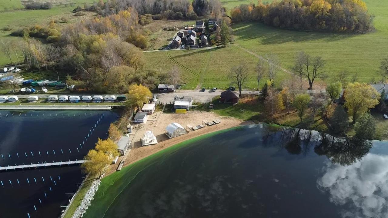 Relax Vila Lipno- apartmán v podkroví u pláže Windy Point Černá v Pošumaví Exteriér fotografie