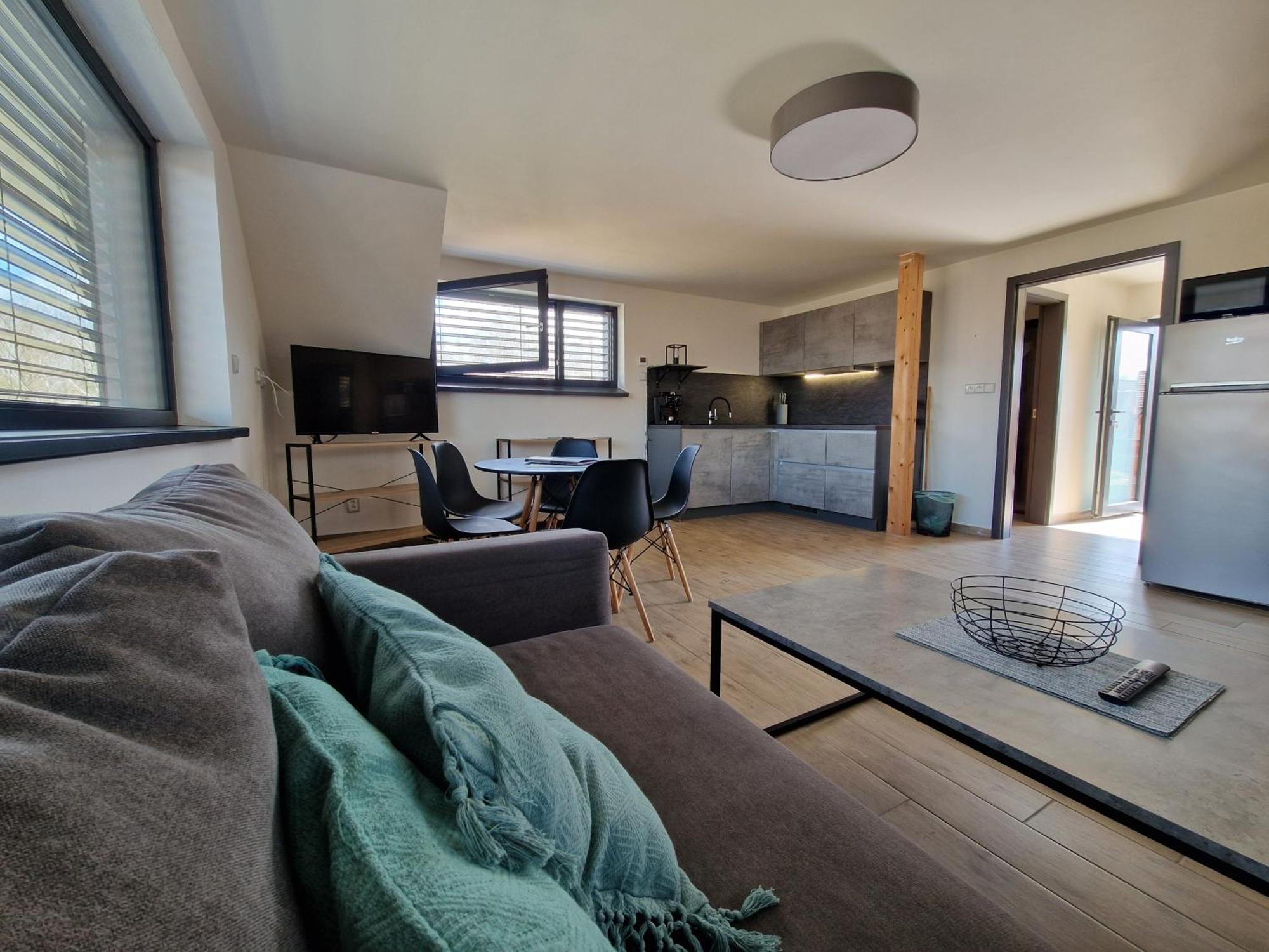 Relax Vila Lipno- apartmán v podkroví u pláže Windy Point Černá v Pošumaví Exteriér fotografie